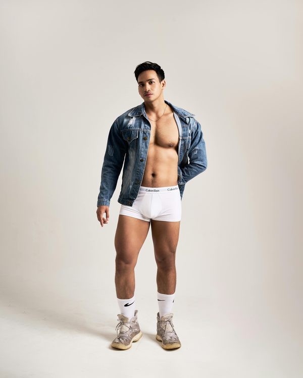 Transform your wardrobe with stylish men's sexy underwear