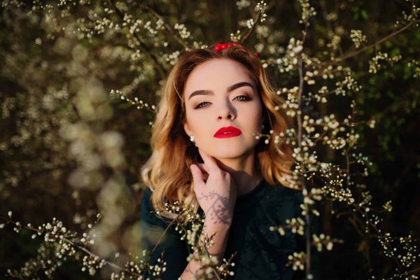 Can You Pair a Tailored Velvet Vest with Slacks for a Winter Business Casual Look?